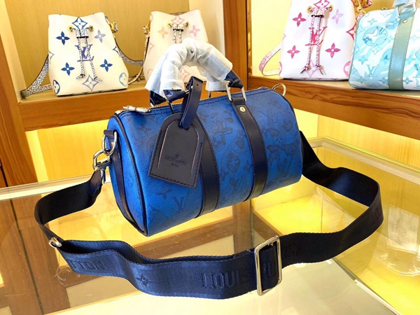 ルイヴィトンバッグ側面デザイン